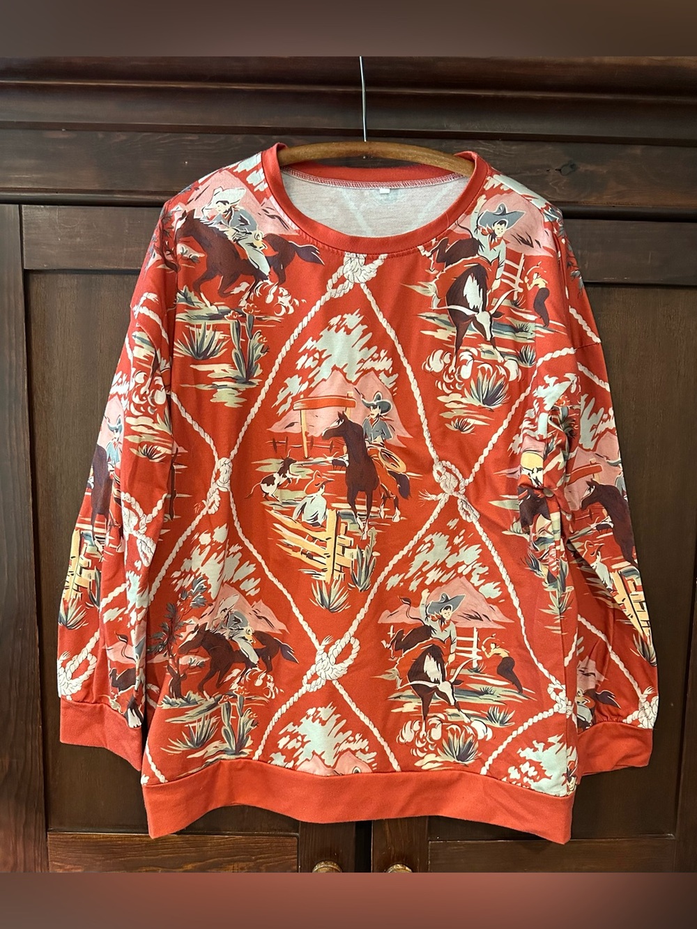 Western pullover • long sleeve, lightweight sweatshirt/top • women’s
